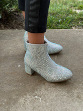 Load image into Gallery viewer, Girls Boots/Silver-Iceberg-12K
