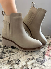 Load image into Gallery viewer, Women Boots/Stone-Bait
