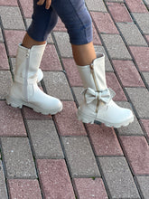 Load image into Gallery viewer, Girls Boots/Bone-Cherry-5K