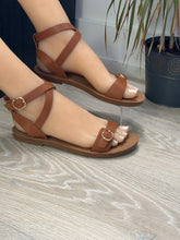 Load image into Gallery viewer, Women Sandals/Tan-Tulip-3