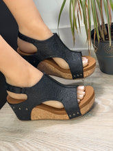 Load image into Gallery viewer, Very G Women Platform Sandals/Black-Liberty