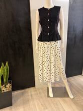 Load image into Gallery viewer, Women Skirt/White-7360SL