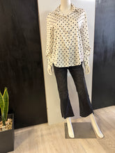 Load image into Gallery viewer, Women Top/White-10480TN