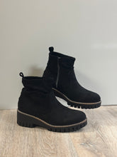 Load image into Gallery viewer, Very G Women Boots/Black-Dashing