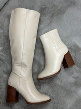 Load image into Gallery viewer, Women Boots/Ivory-Cami-9