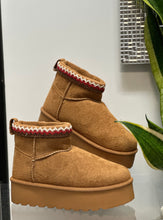 Load image into Gallery viewer, Girls Boots/Tan-Solid-1K