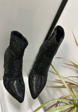 Load image into Gallery viewer, Women Boots/Black-Iceberg-11