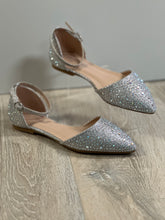 Load image into Gallery viewer, Women Flats/Silver-Showy-82