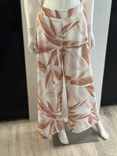 Load image into Gallery viewer, Women Pants/Khaki-1370P