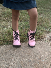 Load image into Gallery viewer, Infant Boots/Pink-Torin-20A
