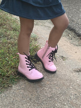 Load image into Gallery viewer, Infant Boots/Pink-Torin-20A