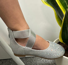 Load image into Gallery viewer, Infant Flats/Silver-Hilton-99A